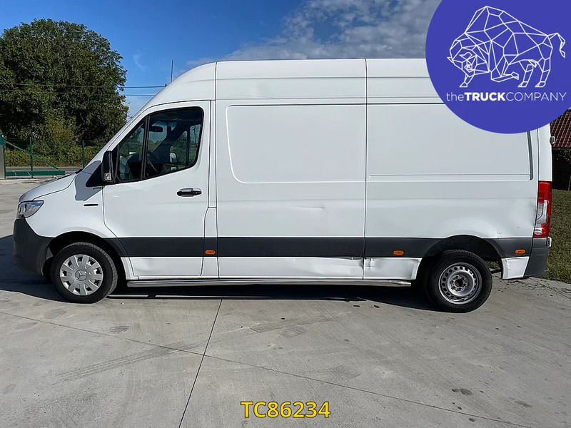 Mercedes-Benz E-Sprinter L2H2 41kWh - Panel van, Electric van: picture 2 Mercedes-Benz E-Sprinter L2H2 41kWh - Panel van, Electric van: picture 2