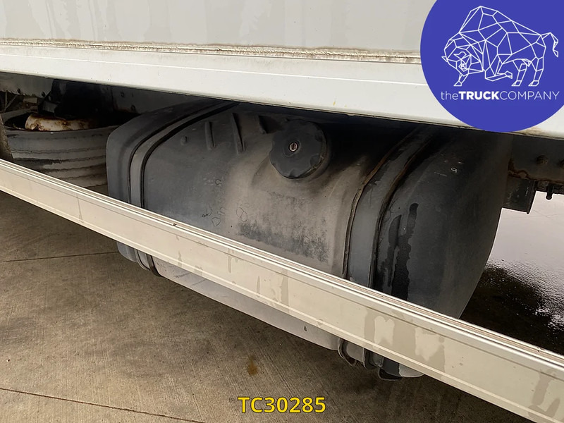 Box truck Renault Midlum 220: picture 17