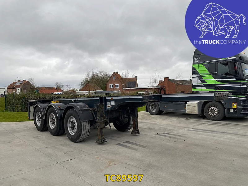 Renders 20'-30' ADR - Container transporter/ Swap body semi-trailer: picture 4 Renders 20'-30' ADR - Container transporter/ Swap body semi-trailer: picture 4