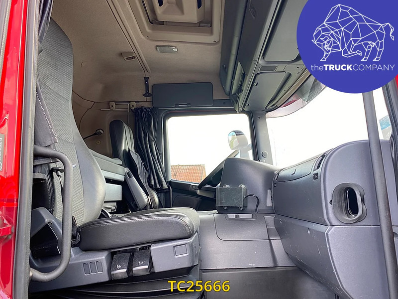 Scania P 280 - Curtain side truck: picture 5 Scania P 280 - Curtain side truck: picture 5