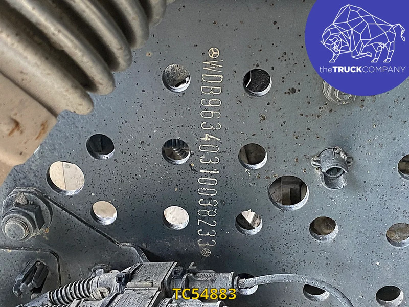 Tractor unit Mercedes-Benz Actros 1843: picture 13