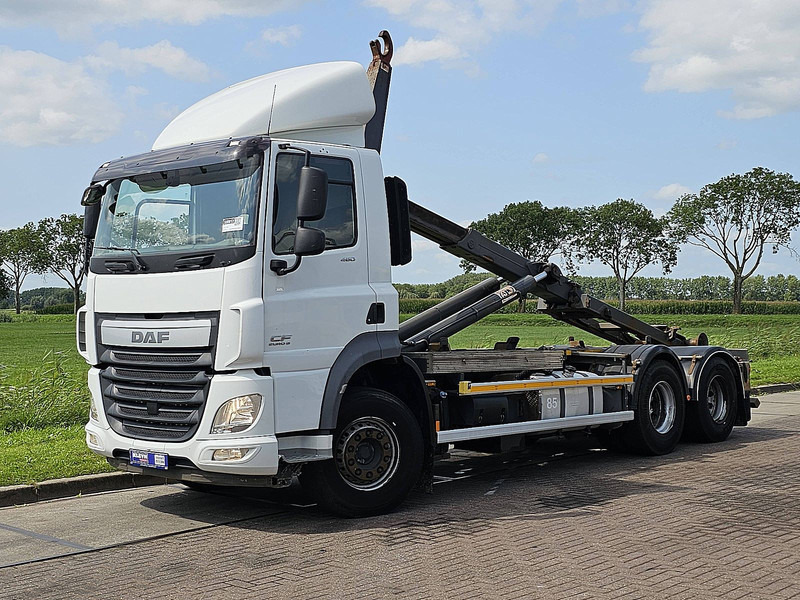 DAF CF 460 AJK 20 ton hooklift - Hook lift truck: picture 2 DAF CF 460 AJK 20 ton hooklift - Hook lift truck: picture 2