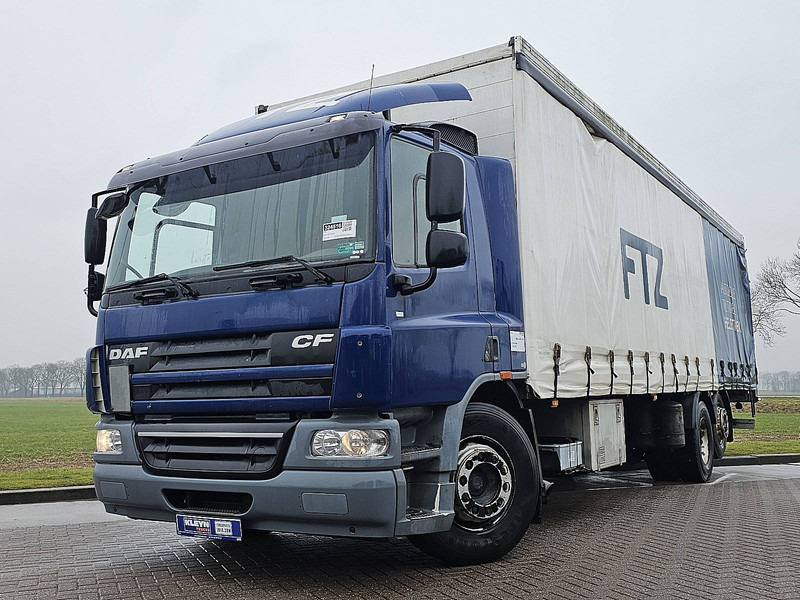 DAF CF 75.310 6X2 FAN TAILLIFT - Curtain side truck: picture 1 DAF CF 75.310 6X2 FAN TAILLIFT - Curtain side truck: picture 1