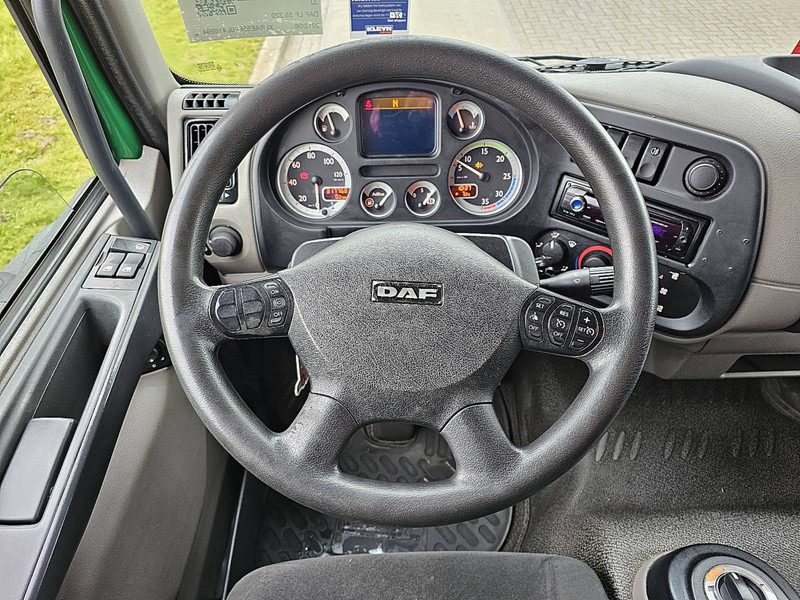 Interior photo 3: DAF LF 55.210 11.9T MULTITEMP LIFT leasing DAF LF 55.210 11.9T MULTITEMP LIFT