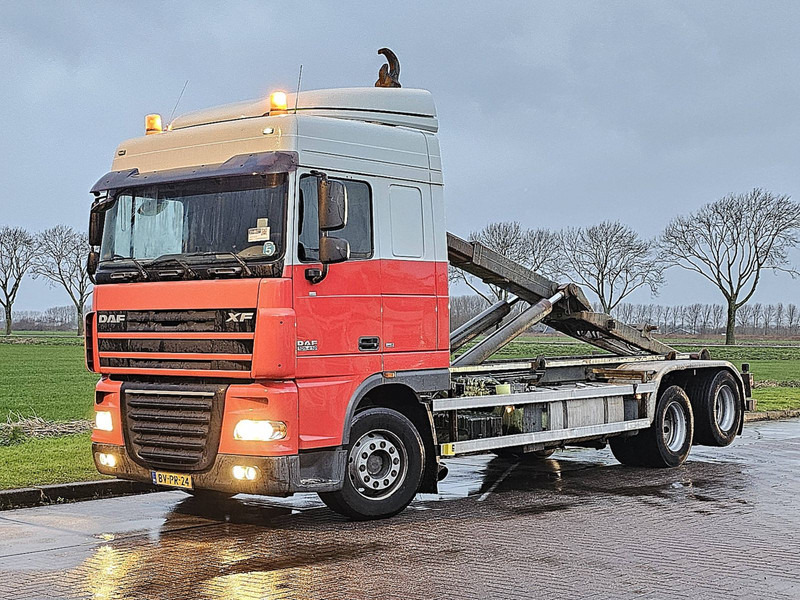 DAF XF 105.410 6X2 FAS NL-TRUCK - Hook lift truck: picture 2 DAF XF 105.410 6X2 FAS NL-TRUCK - Hook lift truck: picture 2