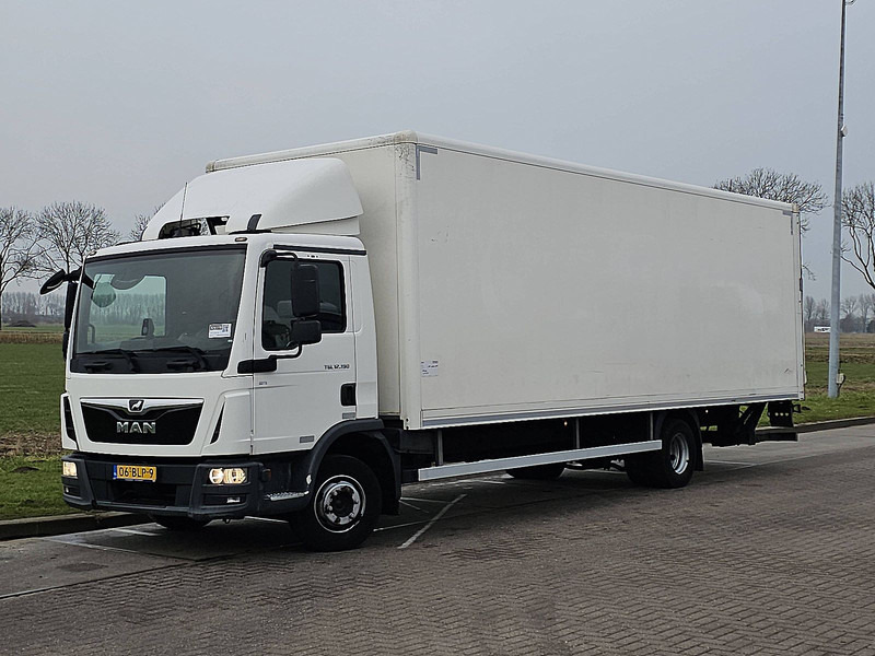 MAN 12.190 TGL - Box truck: picture 2 MAN 12.190 TGL - Box truck: picture 2