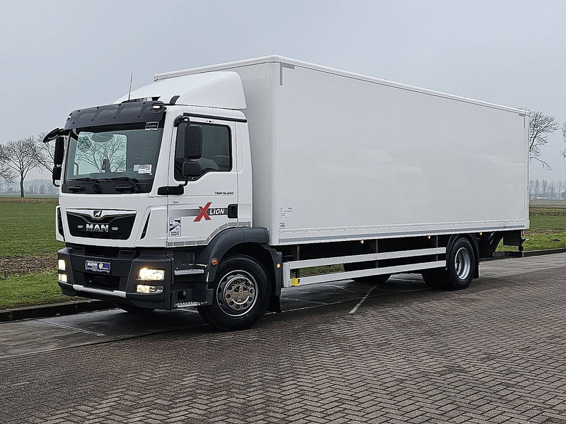 MAN 18.290 TGM - Box truck: picture 2 MAN 18.290 TGM - Box truck: picture 2