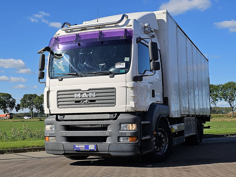MAN 26.440 TGA LX 6X2 SIDE DOORS - Box truck: picture 1 MAN 26.440 TGA LX 6X2 SIDE DOORS - Box truck: picture 1