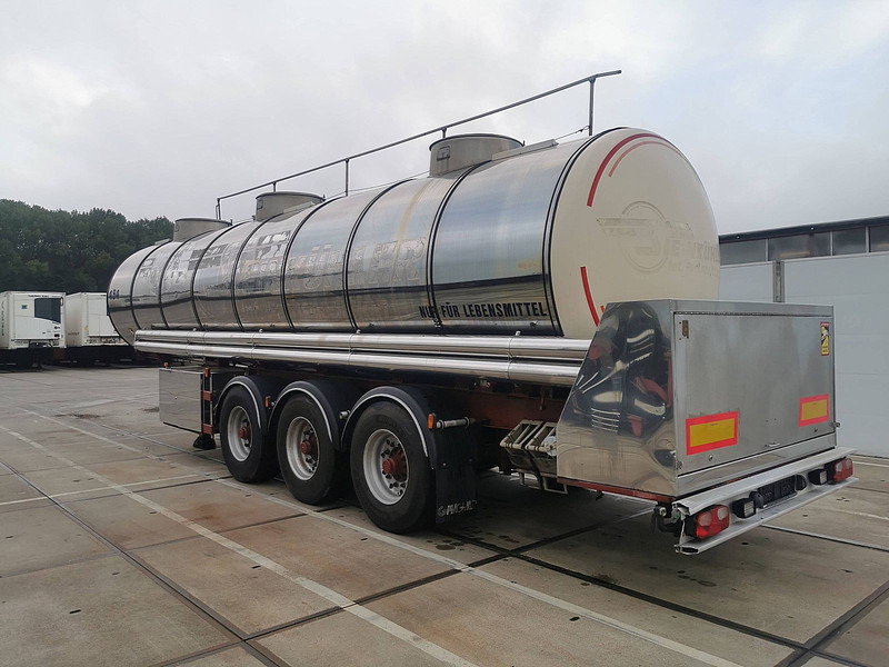 Magyar SR 34 Ibex-Gardner Denver - Tanker semi-trailer: picture 5 Magyar SR 34 Ibex-Gardner Denver - Tanker semi-trailer: picture 5