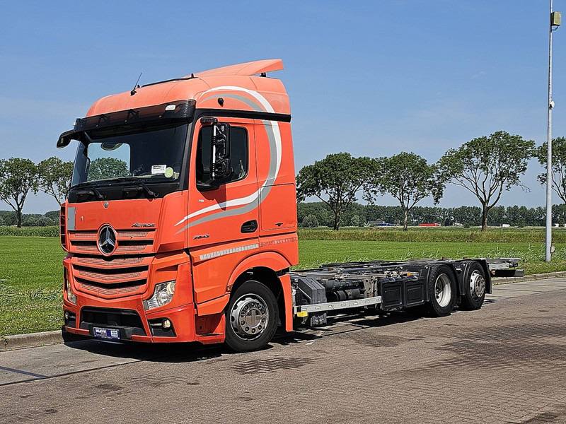 Mercedes-Benz ACTROS 2545 LS - Container transporter/ Swap body truck: picture 2 Mercedes-Benz ACTROS 2545 LS - Container transporter/ Swap body truck: picture 2