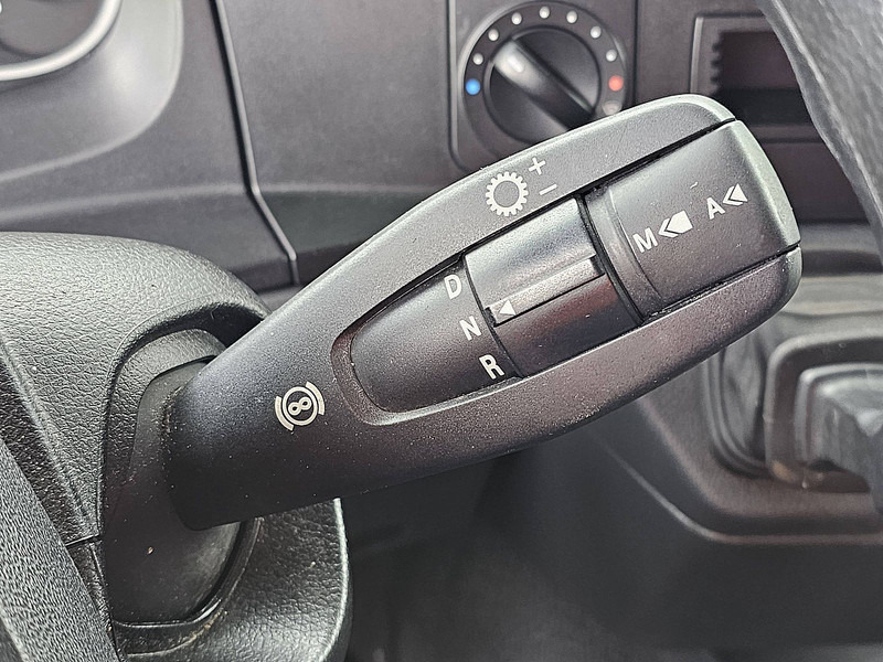 Box truck Mercedes-Benz ATEGO 1324 AIRCO TAILLIFT: picture 10