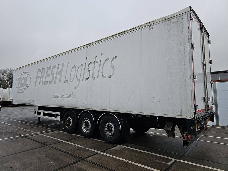 Renders Thermoking SL 200e - Refrigerator semi-trailer: picture 5 Renders Thermoking SL 200e - Refrigerator semi-trailer: picture 5