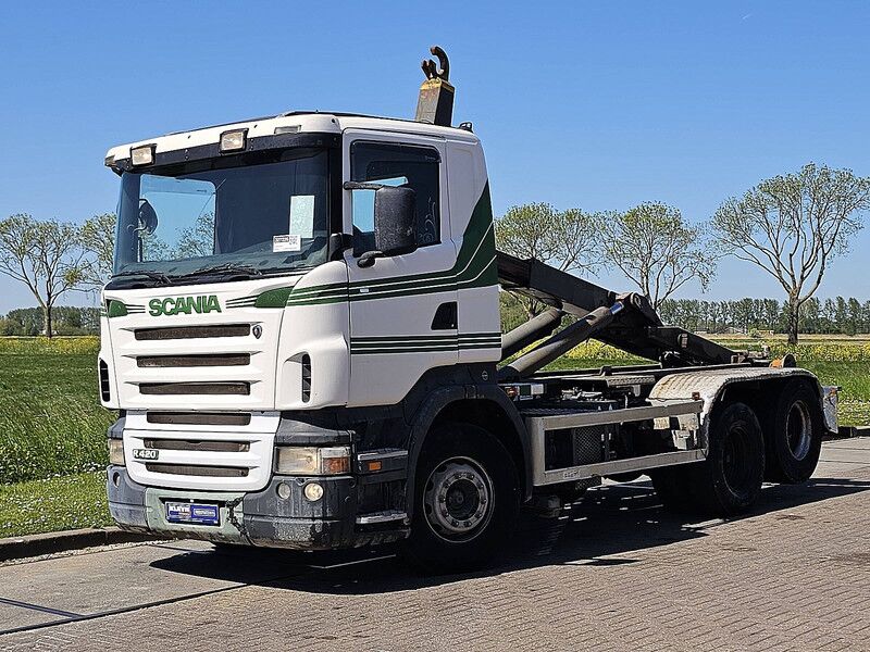 Scania R420 - Hook lift truck: picture 2 Scania R420 - Hook lift truck: picture 2
