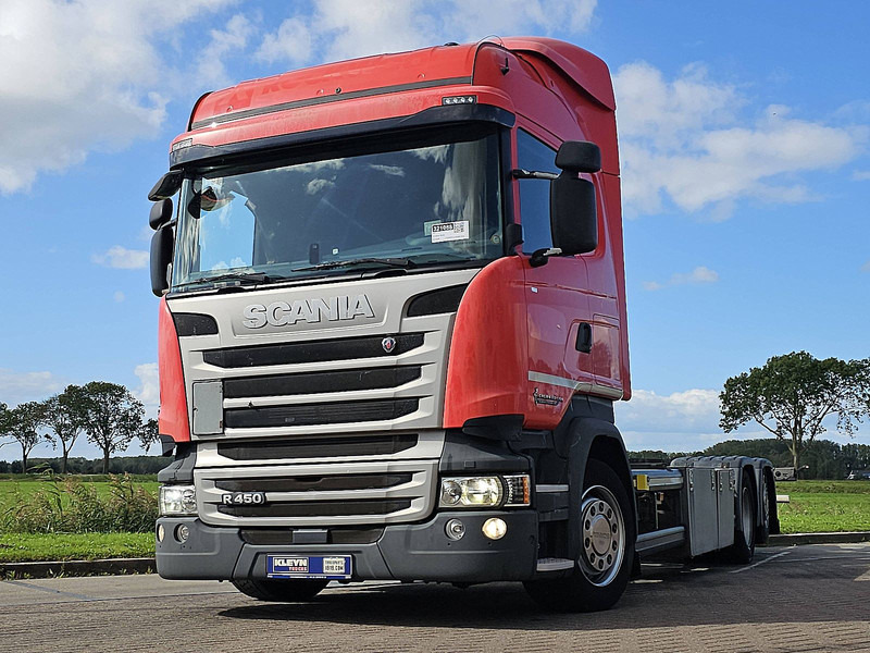 Scania R450 HL 6X2*4 RET. CROWN - Container transporter/ Swap body truck: picture 1 Scania R450 HL 6X2*4 RET. CROWN - Container transporter/ Swap body truck: picture 1