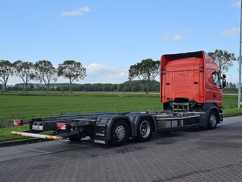 Scania R450 HL 6X2*4 RET. CROWN - Container transporter/ Swap body truck: picture 3 Scania R450 HL 6X2*4 RET. CROWN - Container transporter/ Swap body truck: picture 3