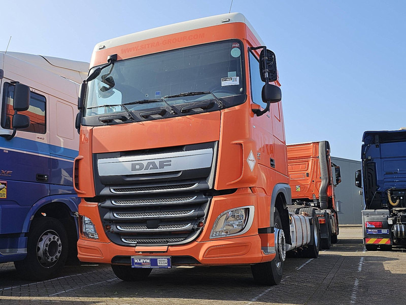 DAF XF 440 SPACECAB MANUAL - Tractor unit: picture 1 DAF XF 440 SPACECAB MANUAL - Tractor unit: picture 1