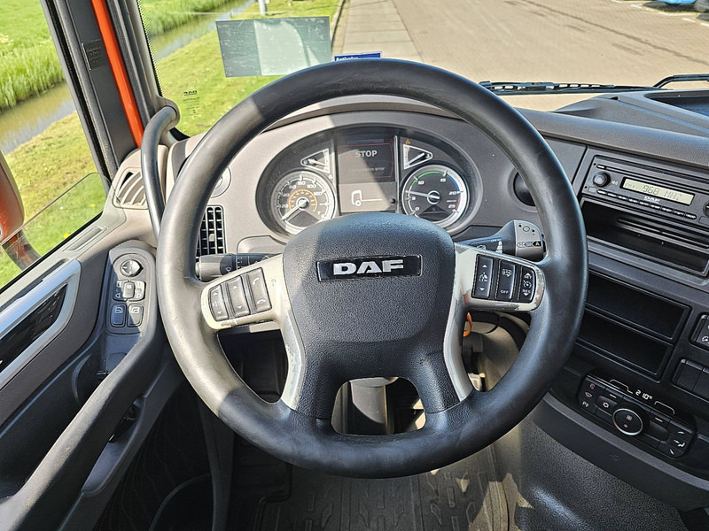 Tractor unit DAF XF 450: picture 11