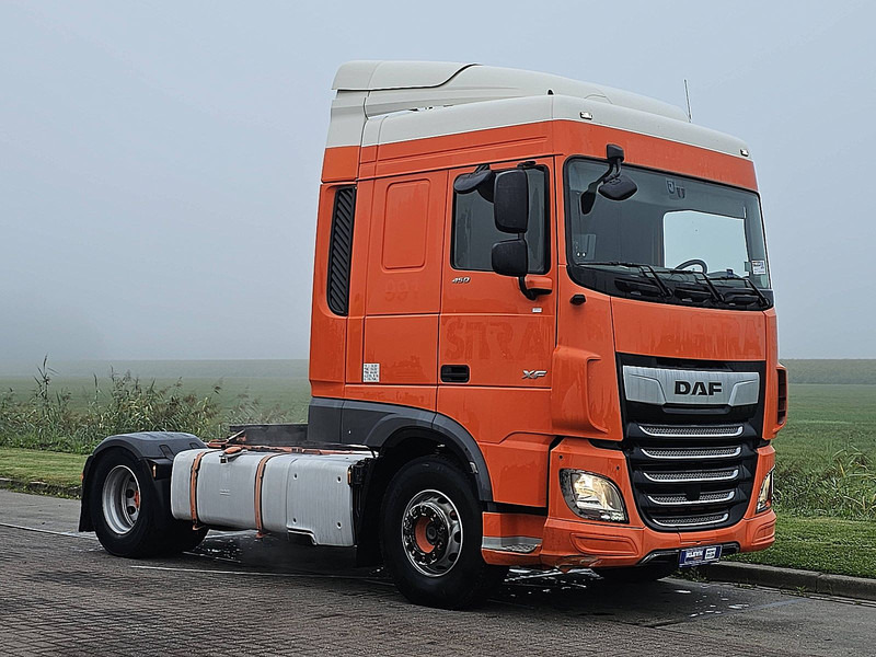 DAF XF 450 - Tractor unit: picture 5 DAF XF 450 - Tractor unit: picture 5