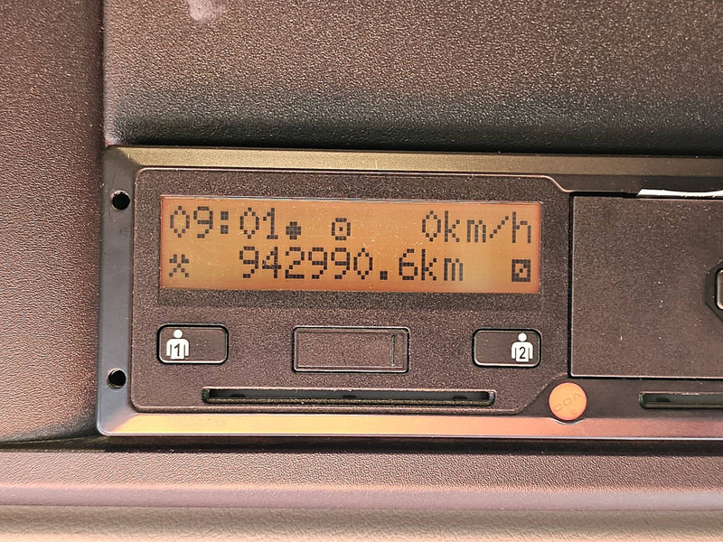 Tractor unit DAF XF 450 SPACECAB 2X TANK: picture 9