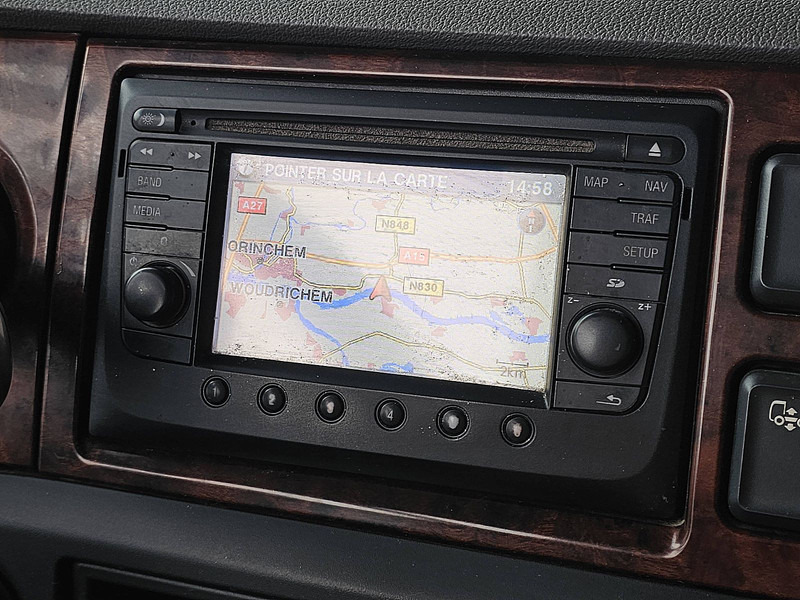 Tractor unit DAF XF 460: picture 13