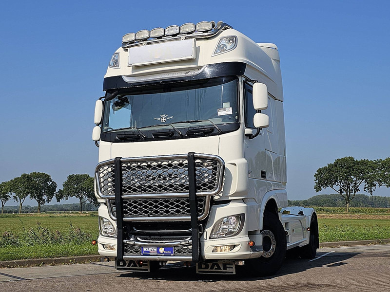 Tractor unit DAF XF 530 ssc,full specs: picture 1