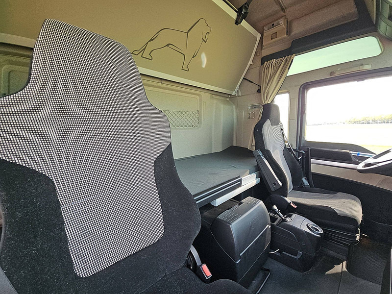 Tractor unit MAN 26.500 TGX XXL 6X2/2 356TKM: picture 13 Tractor unit MAN 26.500 TGX XXL 6X2/2 356TKM: picture 13