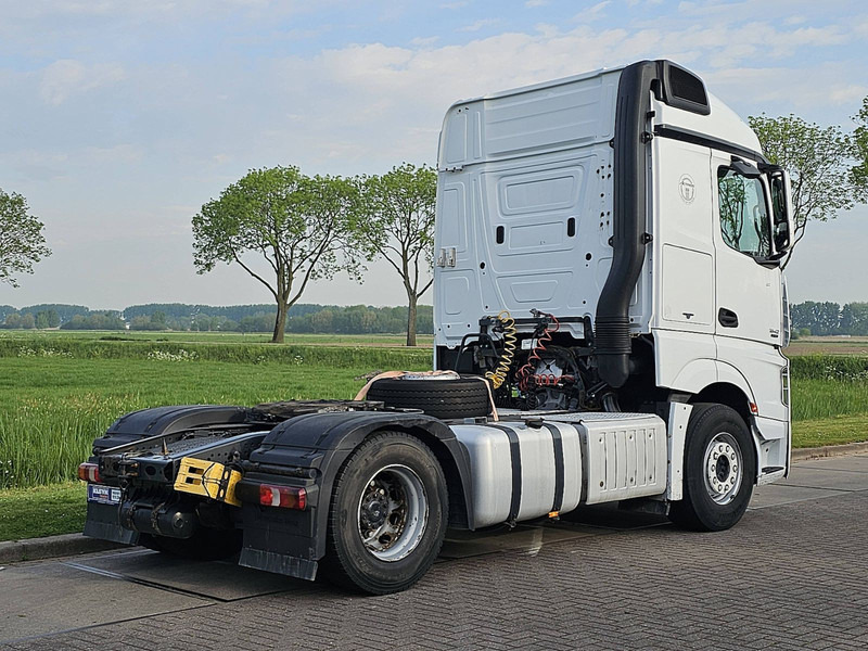 Mercedes-Benz ACTROS 1842 LS STEAMSPACE 2X TANK - Tractor unit: picture 3 Mercedes-Benz ACTROS 1842 LS STEAMSPACE 2X TANK - Tractor unit: picture 3