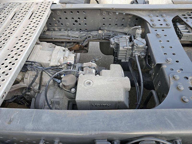 Tractor unit Mercedes-Benz ACTROS 1845 LS GIGASPACE RET. XENON: picture 18