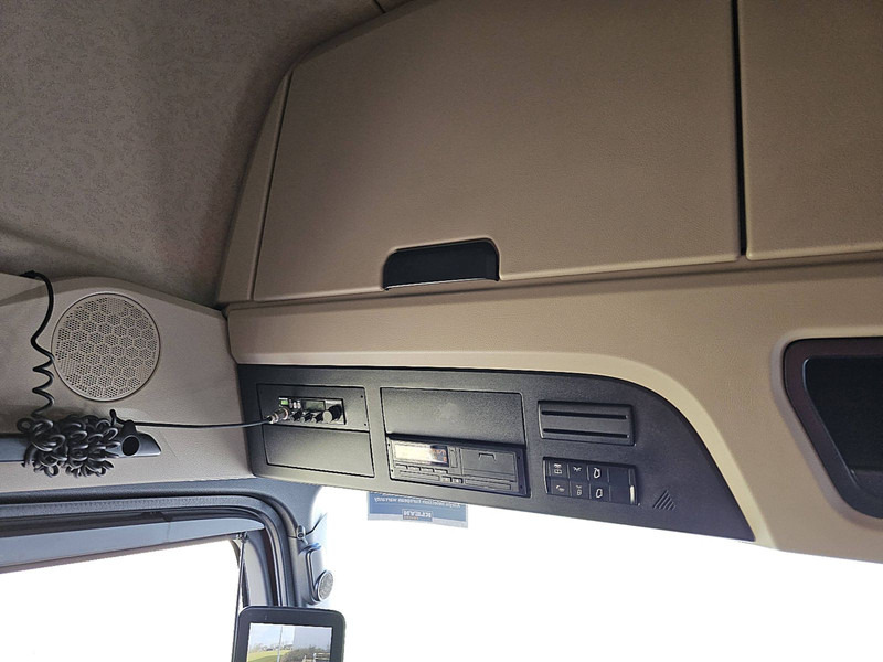 Tractor unit Mercedes-Benz ACTROS 1848 LS MP5 GIGASPACE: picture 10