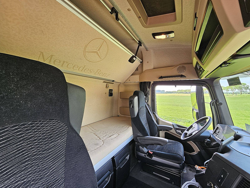 Tractor unit Mercedes-Benz ACTROS 1848 LS MP5 RETARDER: picture 14