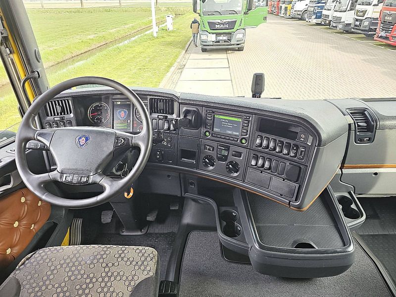 Tractor unit Scania R450: picture 8