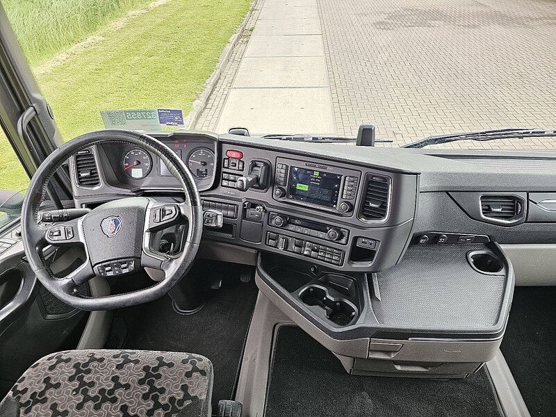 Tractor unit Scania R450: picture 8