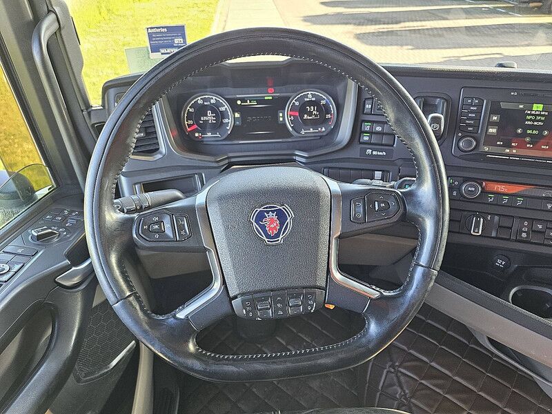Tractor unit Scania R450: picture 14