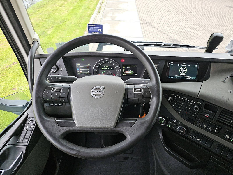 Tractor unit Volvo FH 500 6X2 STEERED PTO+HYDR: picture 8