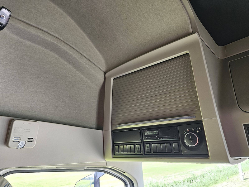Tractor unit Volvo FH 500 XL 2X TANK ALCOA'S: picture 10
