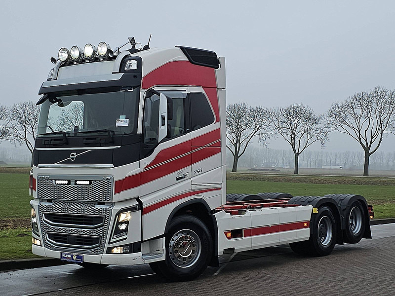 Volvo FH 16.750 6X2 RETARDER WB 430 - Cab chassis truck: picture 2 Volvo FH 16.750 6X2 RETARDER WB 430 - Cab chassis truck: picture 2