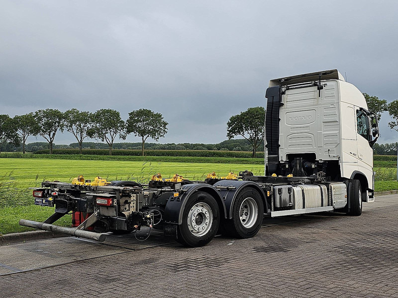 Volvo FH 460 6X2*4 STEER AXLE - Container transporter/ Swap body truck: picture 3 Volvo FH 460 6X2*4 STEER AXLE - Container transporter/ Swap body truck: picture 3