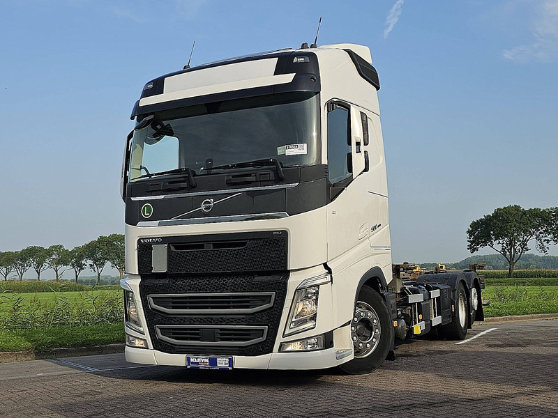 Volvo FH 500 - Container transporter/ Swap body truck: picture 1 Volvo FH 500 - Container transporter/ Swap body truck: picture 1