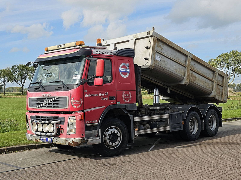 Volvo FM 13.440 6X4 - Tipper: picture 2 Volvo FM 13.440 6X4 - Tipper: picture 2