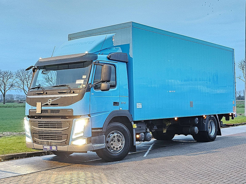 Volvo FM 370 19.5T 2.5T LIFT AIRC - Box truck: picture 2 Volvo FM 370 19.5T 2.5T LIFT AIRC - Box truck: picture 2