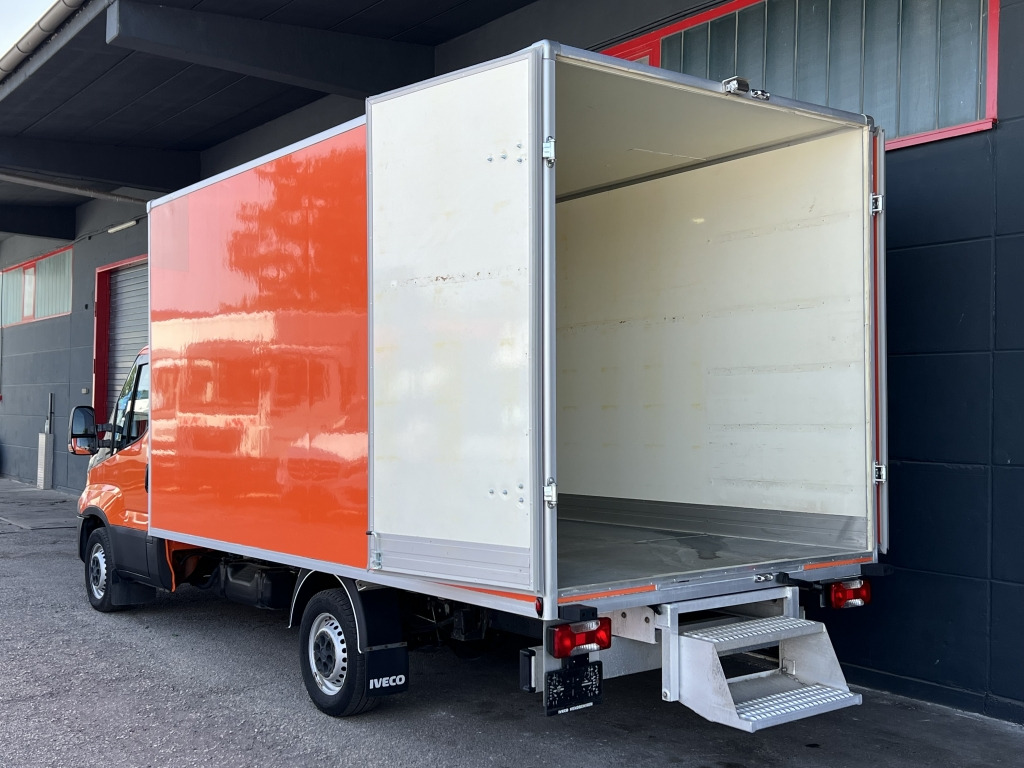 Iveco Daily 35S14 MAXI 4,35m Portaltüren Klima Kamera - Closed box van: picture 4 Iveco Daily 35S14 MAXI 4,35m Portaltüren Klima Kamera - Closed box van: picture 4