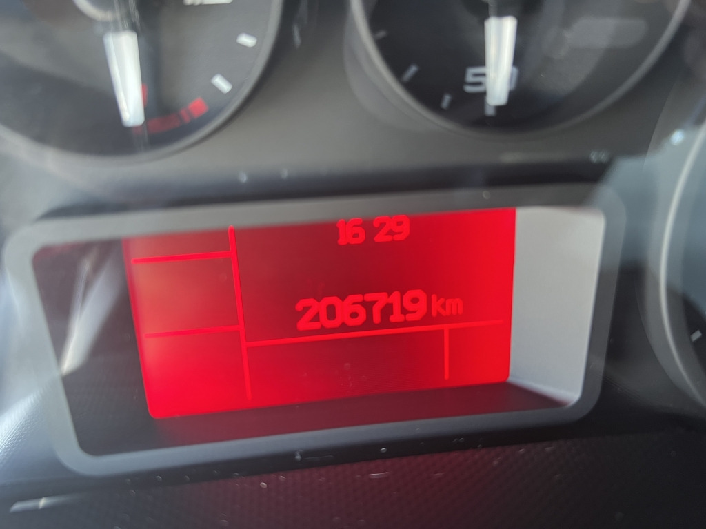 Iveco Daily 35S14 Thermokoffer 4,35m Klima Automatik!! - Closed box van: picture 3 Iveco Daily 35S14 Thermokoffer 4,35m Klima Automatik!! - Closed box van: picture 3