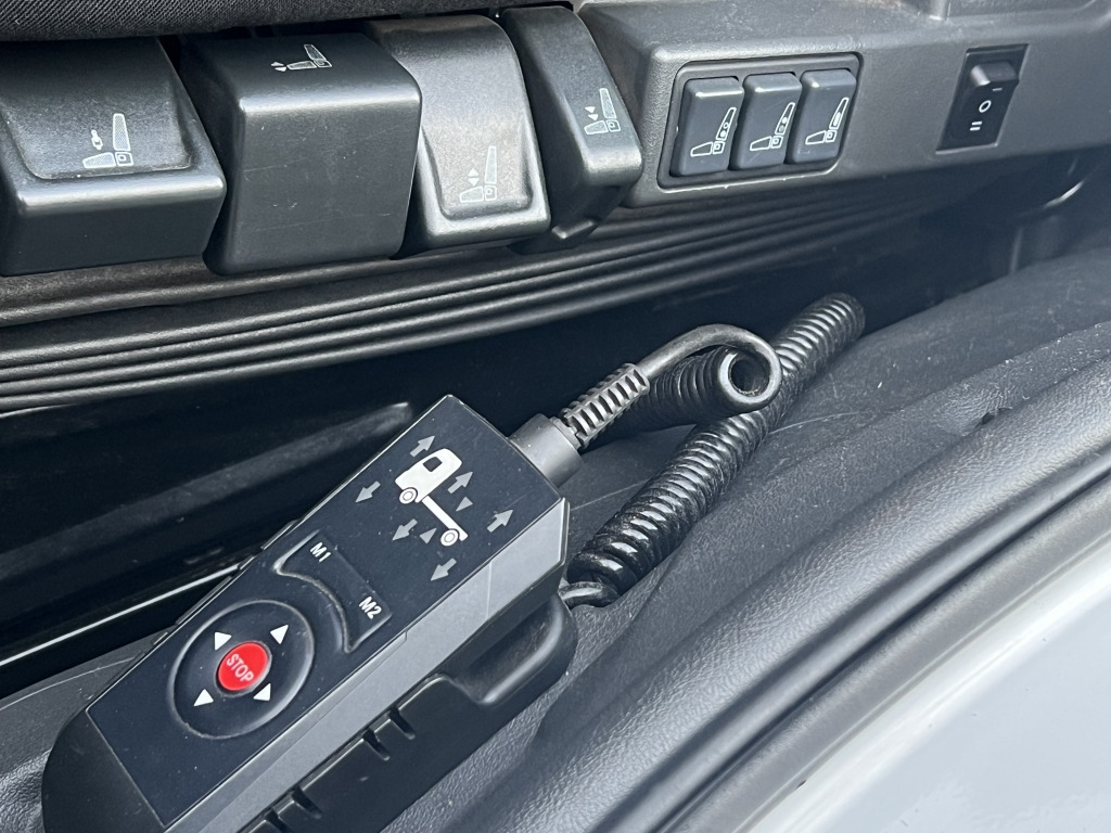 Mercedes-Benz Atego 1530 Klima Motorbremse Tempomat 7,35m +LBW - Curtain side truck: picture 5 Mercedes-Benz Atego 1530 Klima Motorbremse Tempomat 7,35m +LBW - Curtain side truck: picture 5