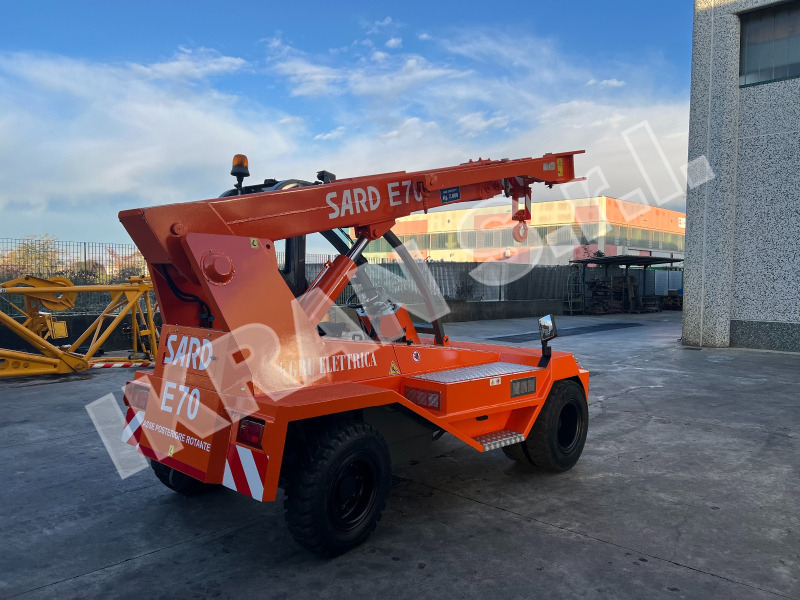 Sard E70 - Rough terrain crane: picture 4 Sard E70 - Rough terrain crane: picture 4