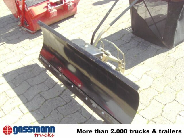 16 /102E/165 - Garden mower: picture 2 16 /102E/165 - Garden mower: picture 2