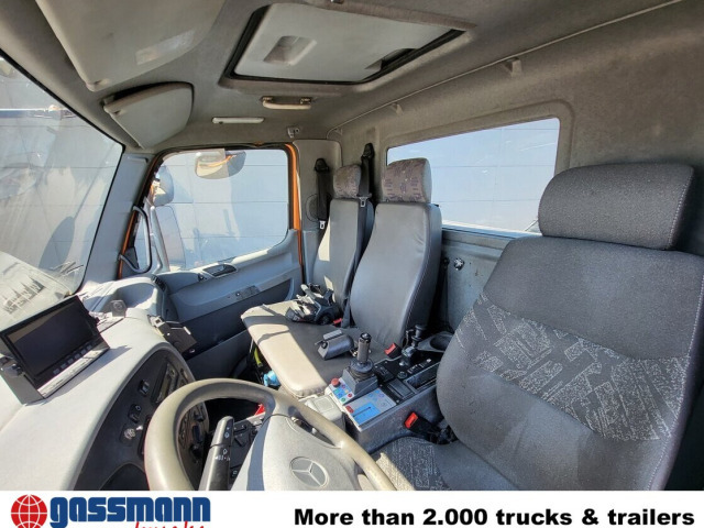 Unimog U 20 4x4, Zapfwelle, Kran Hiab 022D-3 HiDuo, - Commercial vehicle: picture 2 Unimog U 20 4x4, Zapfwelle, Kran Hiab 022D-3 HiDuo, - Commercial vehicle: picture 2