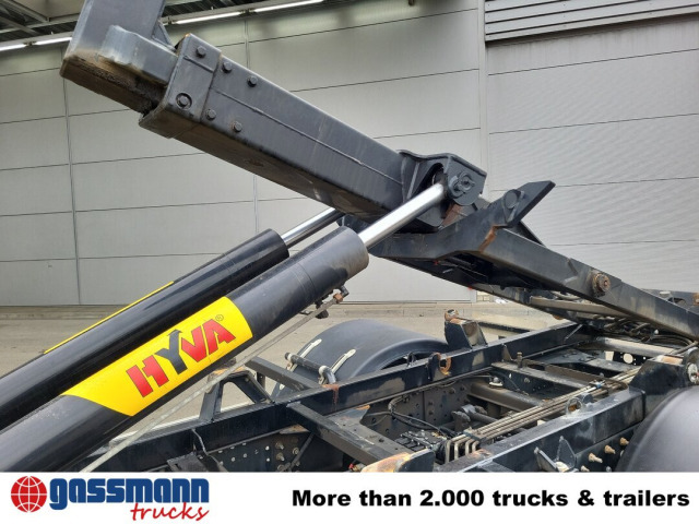 Iveco EuroCargo ML120E22 4x2, City-Abroller - Hook lift truck: picture 5 Iveco EuroCargo ML120E22 4x2, City-Abroller - Hook lift truck: picture 5