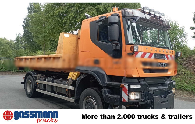 Iveco Trakker AT190T33W/P 4x4, Winterdienstausstattung - Hook lift truck: picture 2 Iveco Trakker AT190T33W/P 4x4, Winterdienstausstattung - Hook lift truck: picture 2