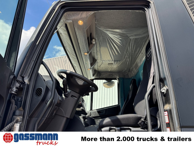 Iveco X-Way AD360X40Z/P 8x4 - Hook lift truck: picture 2 Iveco X-Way AD360X40Z/P 8x4 - Hook lift truck: picture 2