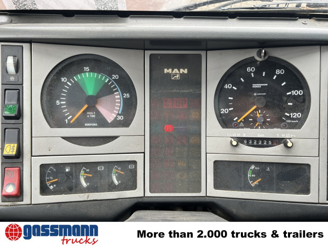 Dropside/ Flatbed truck MAN LE 14.280 4x2 L, Maschinentransporter, 2x AHK: picture 7 Dropside/ Flatbed truck MAN LE 14.280 4x2 L, Maschinentransporter, 2x AHK: picture 7